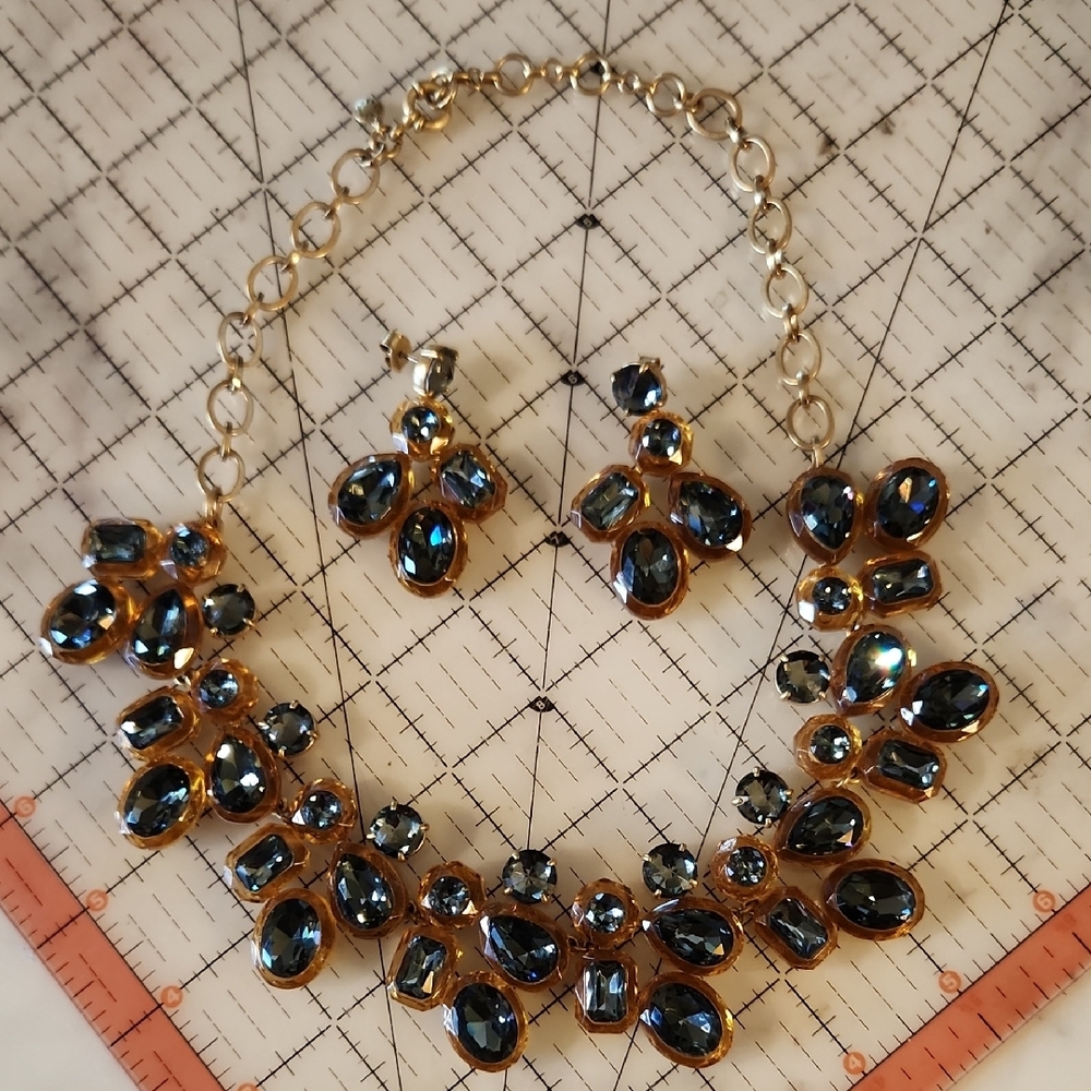 J. Crew RARE Gold Statement Necklace & Earring with Black Gemstones - Picture 11 of 12